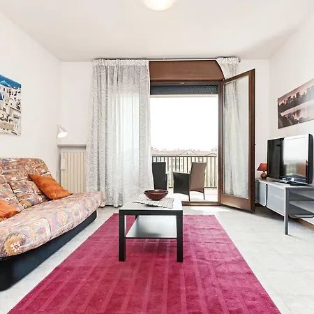 Colourful Flat Borgo Roma Apartment Verona
